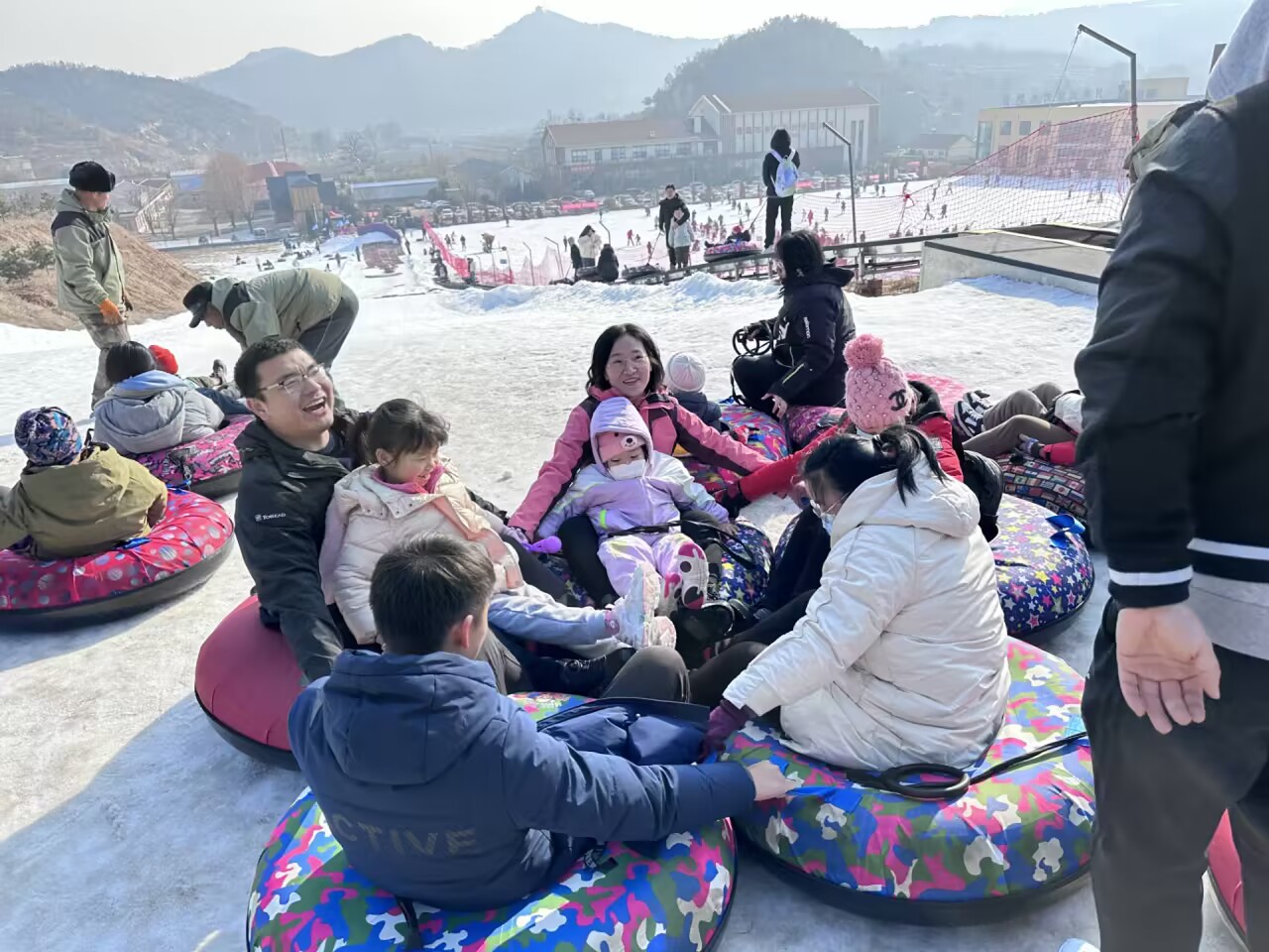 滑雪團建.jpg
